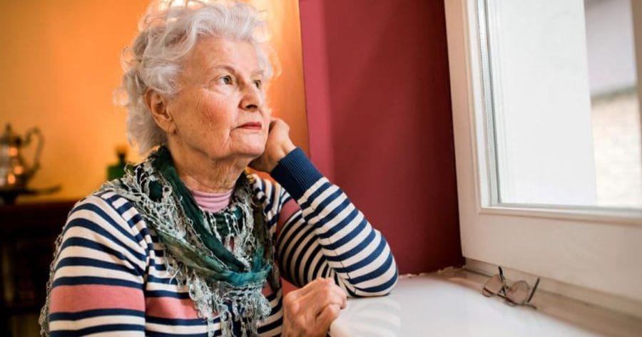 Come combattere la solitudine e favorire il benessere mentale negli anziani